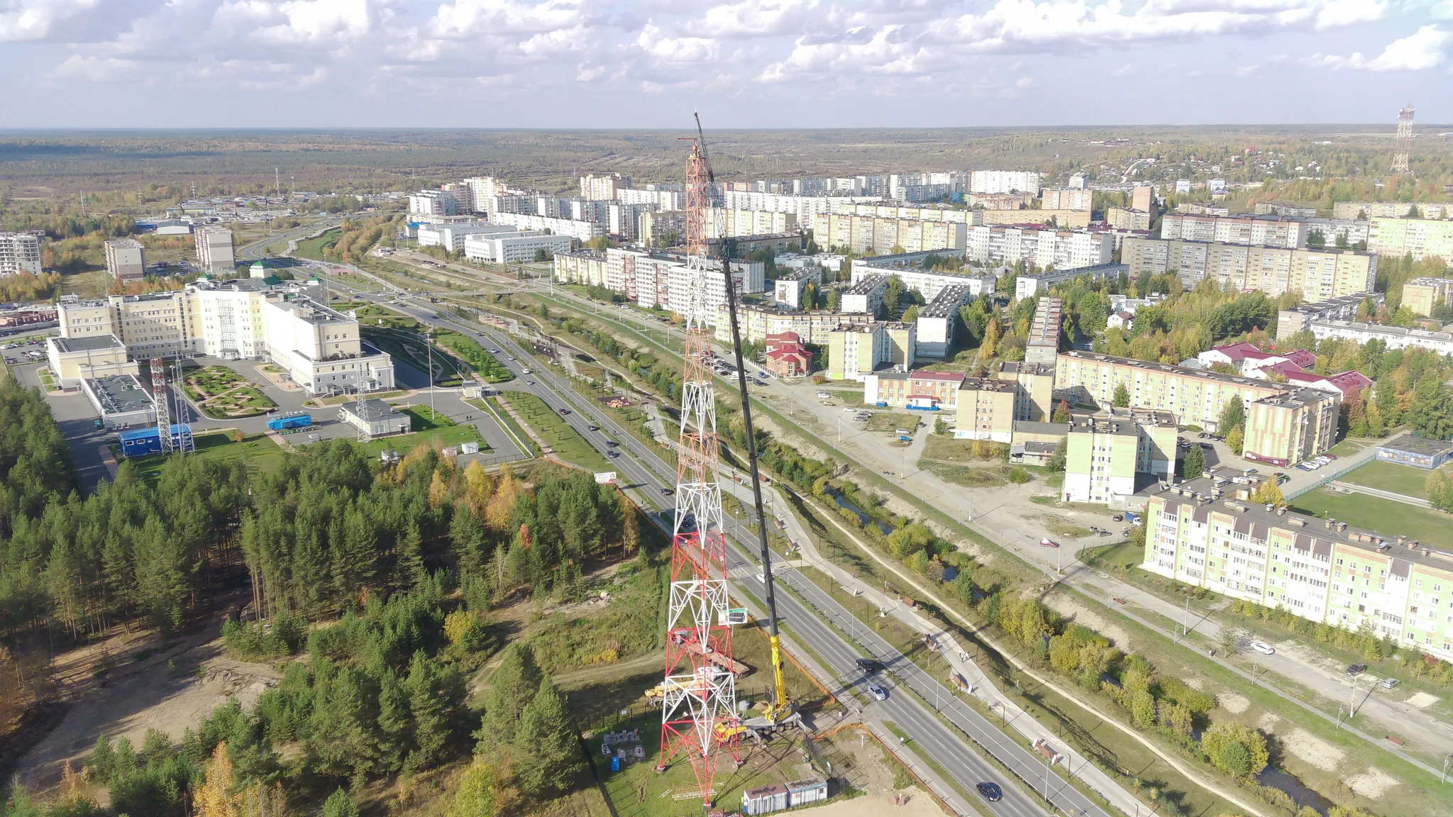 Демонтаж башни 96м в Ухте