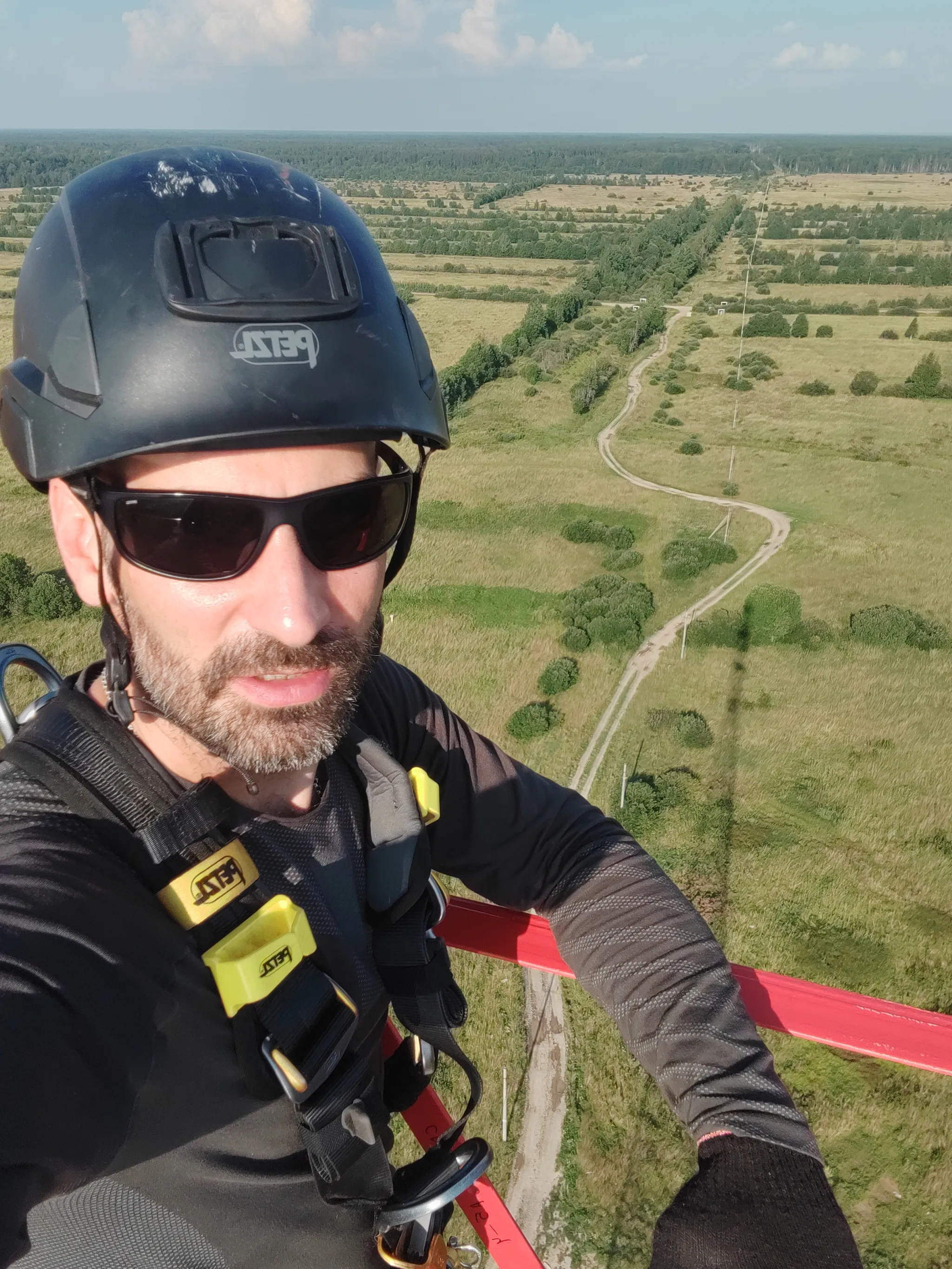 Монтаж башни высотой 74 м Чудской бор