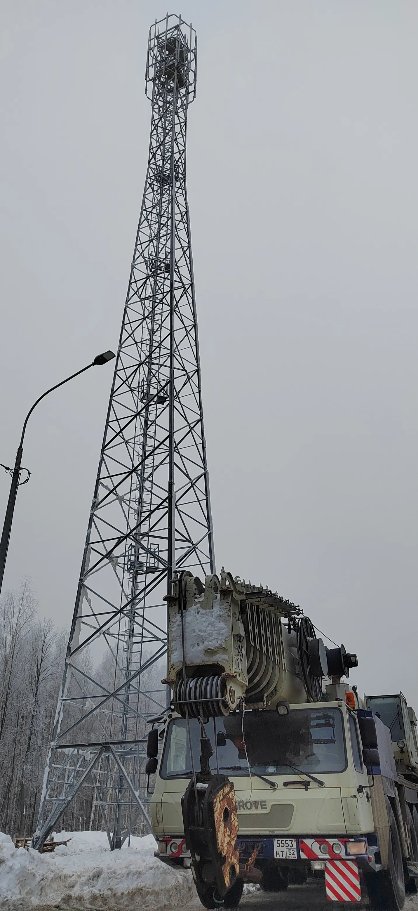 Монтаж башен высотой 48 метров на трассе М-12